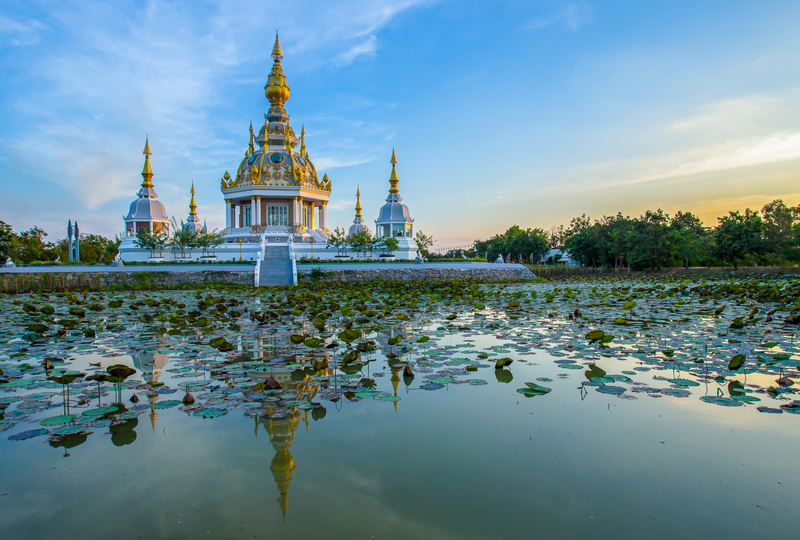 Aerial view of Buu Long Pagoda Buddhist temple in Ho Chi Minh City, Vietnam — Southeast Asia